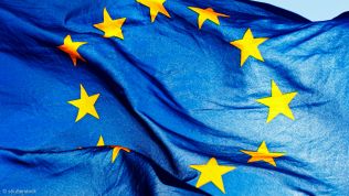 Die EU-Kommission muss das Vorgehen der Bundesregierung beim NetzDG prüfen
