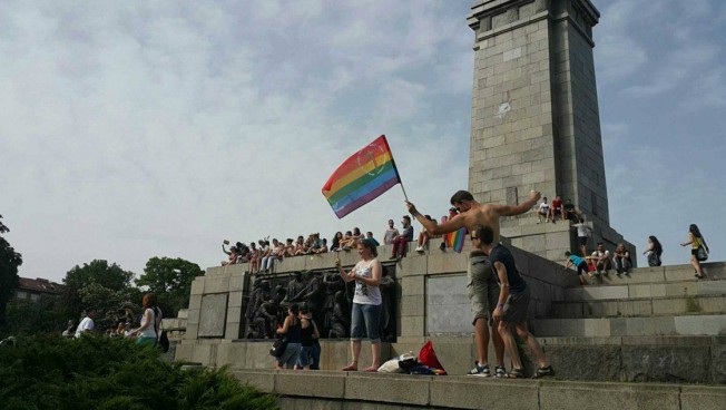 Teilnehmer der Sofia Pride demonstrieren für ihre Gleichberechtigung. Bild: Stiftung für die Freiheit