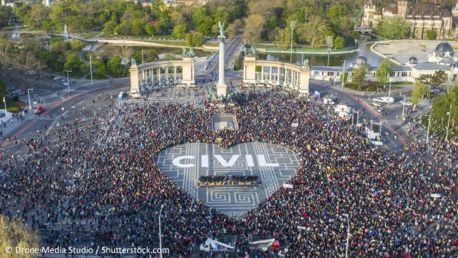 Demonstration in Budapest. Bild: Drone Media Studio / Shutterstock.com