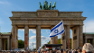 Israel-Flagge vor Brandenburger Tor